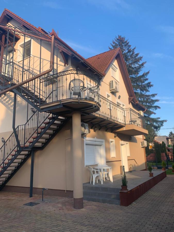 Gabor Aron Apartment Hajdúszoboszló Εξωτερικό φωτογραφία